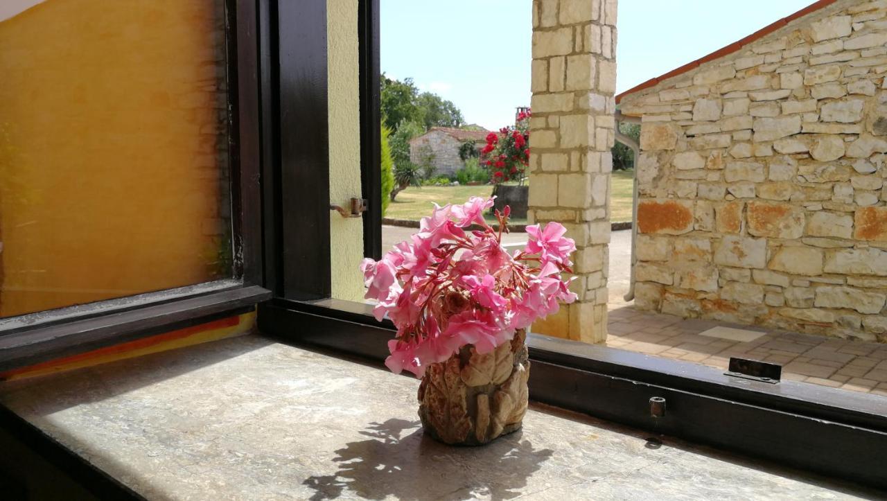 Moratto'S Apartments Umag Exterior photo
